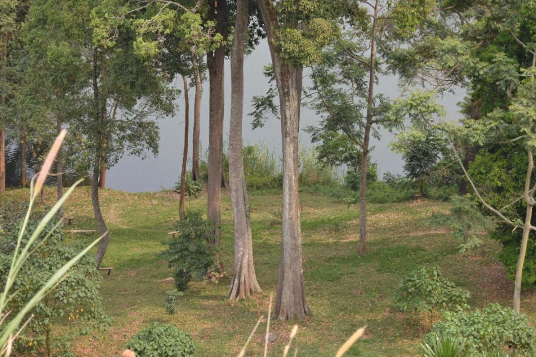 Lake Nyamirima Cottages Fort Portal Dış mekan fotoğraf